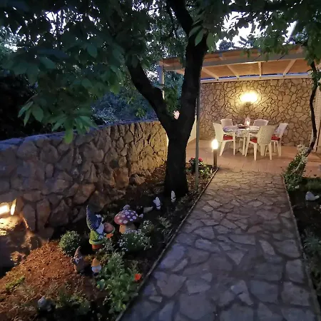 Apartman House Gabriel App 1 - Krk - Kornić
