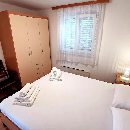 Apartman House Gabriel App 1 - Krk - *